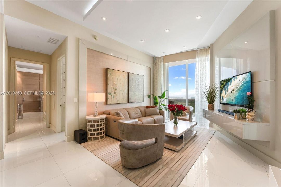 For Rent: $7,500 (2 beds, 2 baths, 1463 Square Feet)