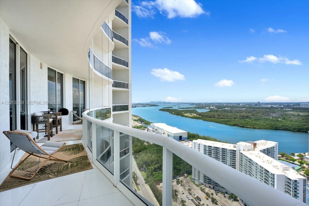 For Rent: $7,500 (2 beds, 2 baths, 1463 Square Feet)