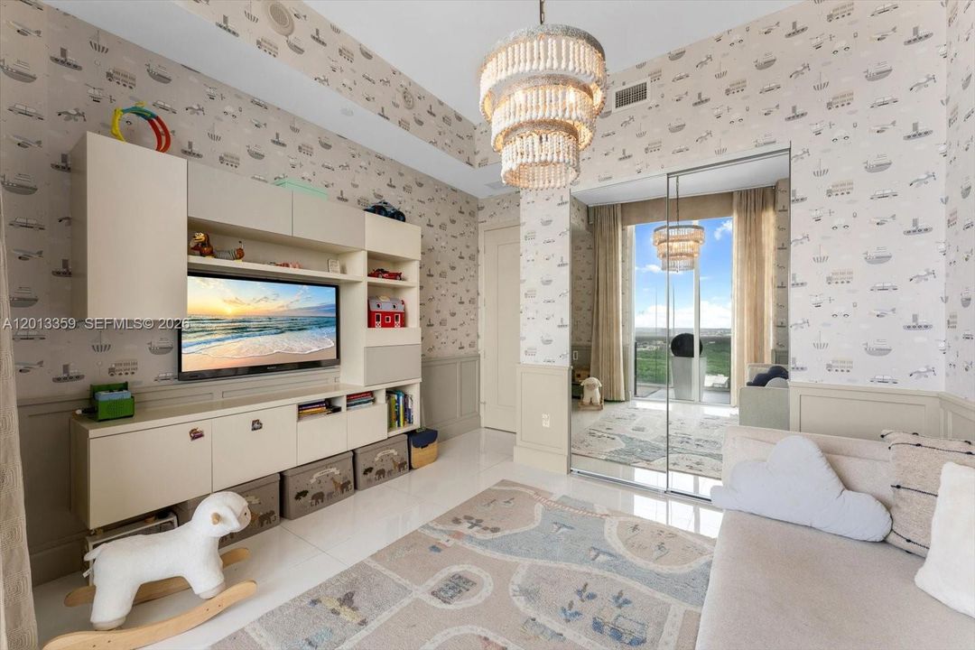For Rent: $7,500 (2 beds, 2 baths, 1463 Square Feet)