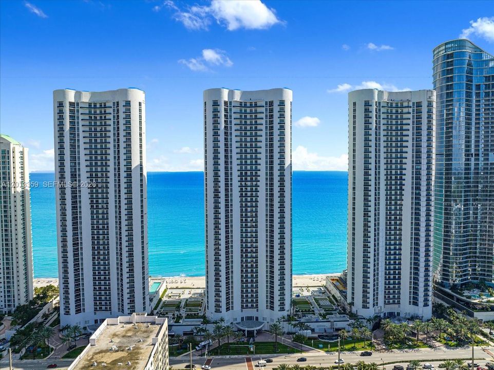 For Rent: $7,500 (2 beds, 2 baths, 1463 Square Feet)