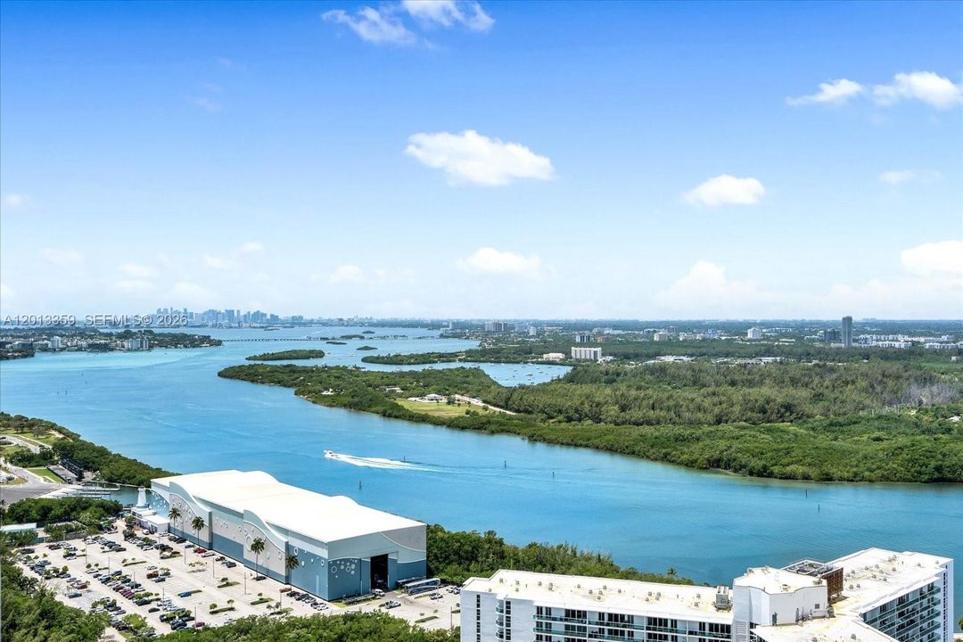 For Rent: $7,500 (2 beds, 2 baths, 1463 Square Feet)