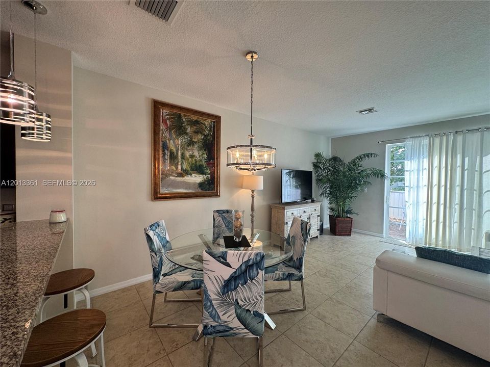 Active With Contract: $3,200 (3 beds, 2 baths, 1440 Square Feet)