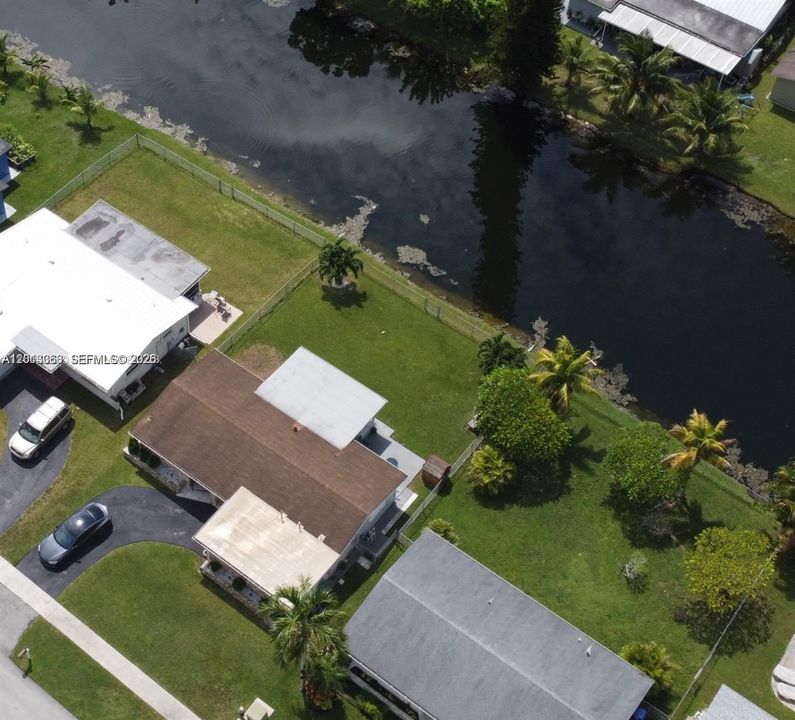 En Venta: $570,000 (2 camas, 2 baños, 1247 Pies cuadrados)