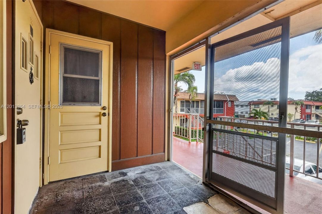 En Venta: $158,900 (1 camas, 1 baños, 675 Pies cuadrados)