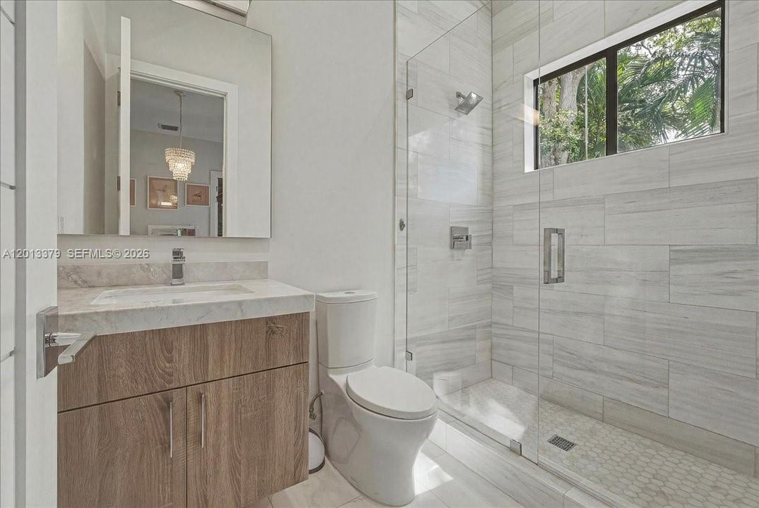 En Venta: $6,595,000 (6 camas, 6 baños, 4619 Pies cuadrados)