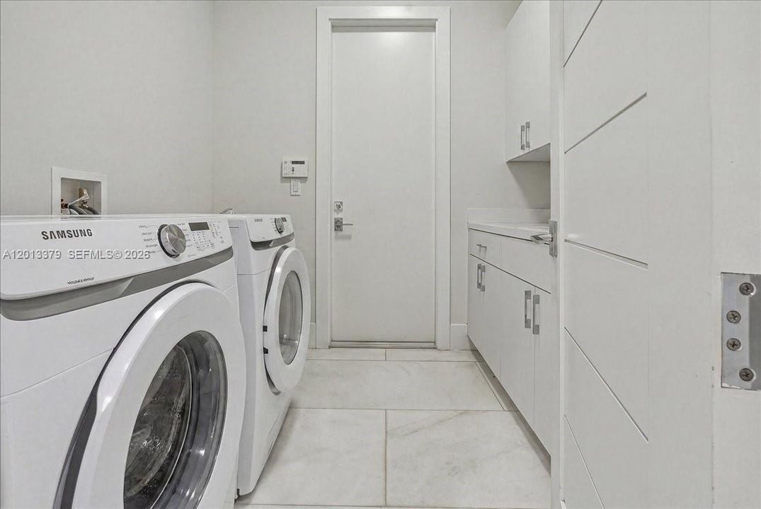 En Venta: $6,595,000 (6 camas, 6 baños, 4619 Pies cuadrados)