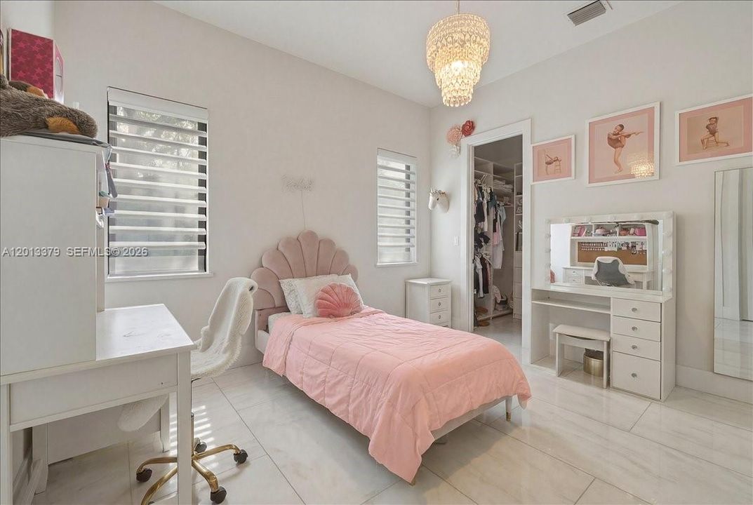 En Venta: $6,595,000 (6 camas, 6 baños, 4619 Pies cuadrados)