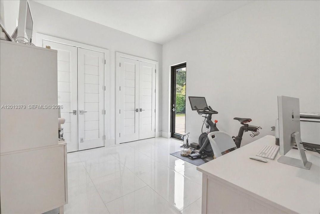 En Venta: $6,595,000 (6 camas, 6 baños, 4619 Pies cuadrados)