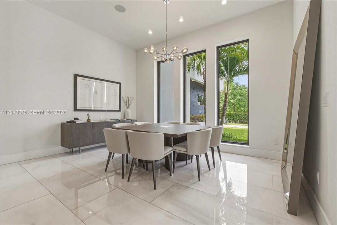 En Venta: $6,595,000 (6 camas, 6 baños, 4619 Pies cuadrados)