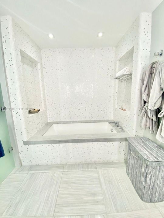 En Renta: $42,000 (4 camas, 5 baños, 2980 Pies cuadrados)