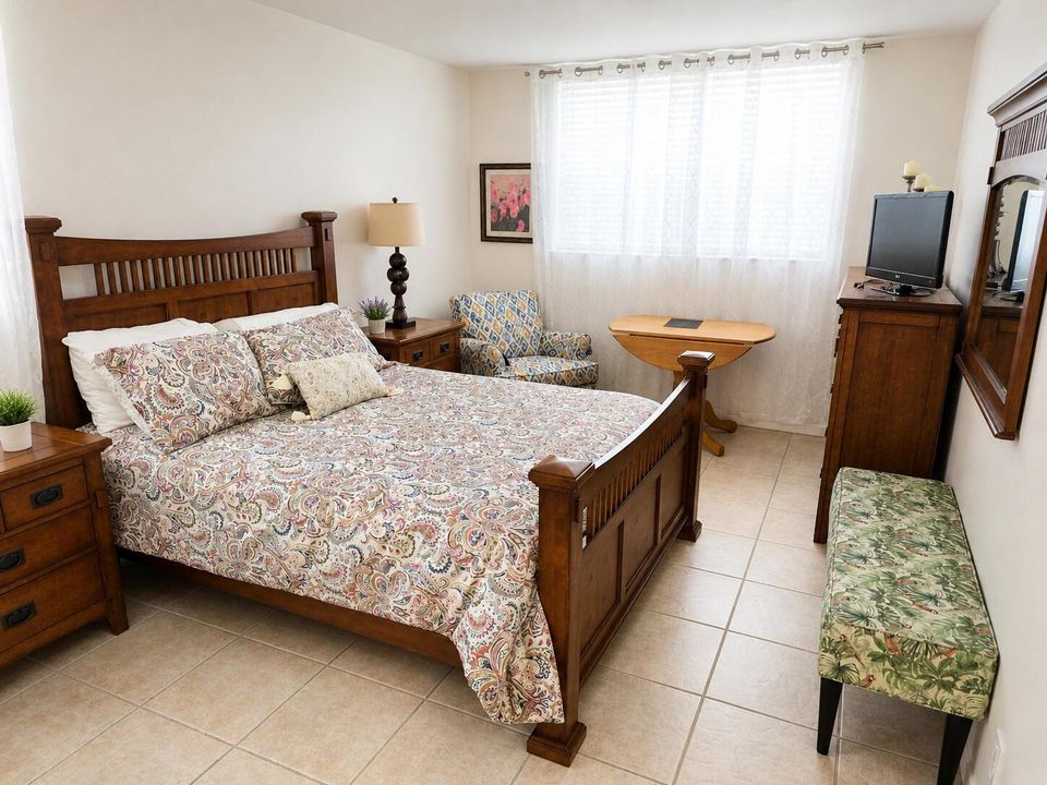 5_Bedroom