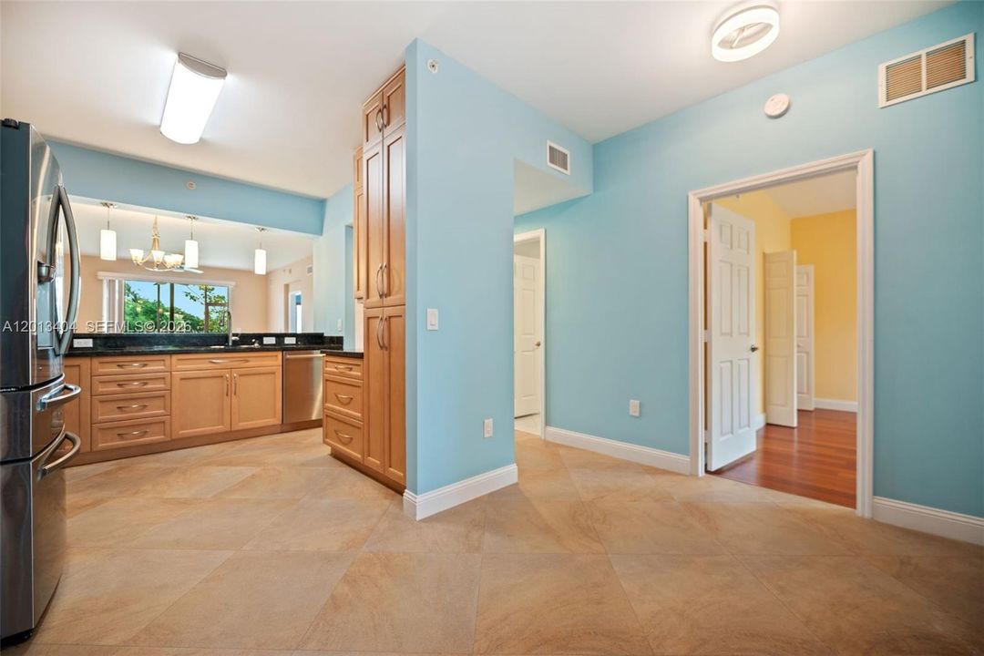 Activo con contrato: $259,900 (2 camas, 2 baños, 1457 Pies cuadrados)