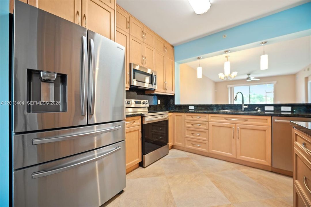 Activo con contrato: $259,900 (2 camas, 2 baños, 1457 Pies cuadrados)