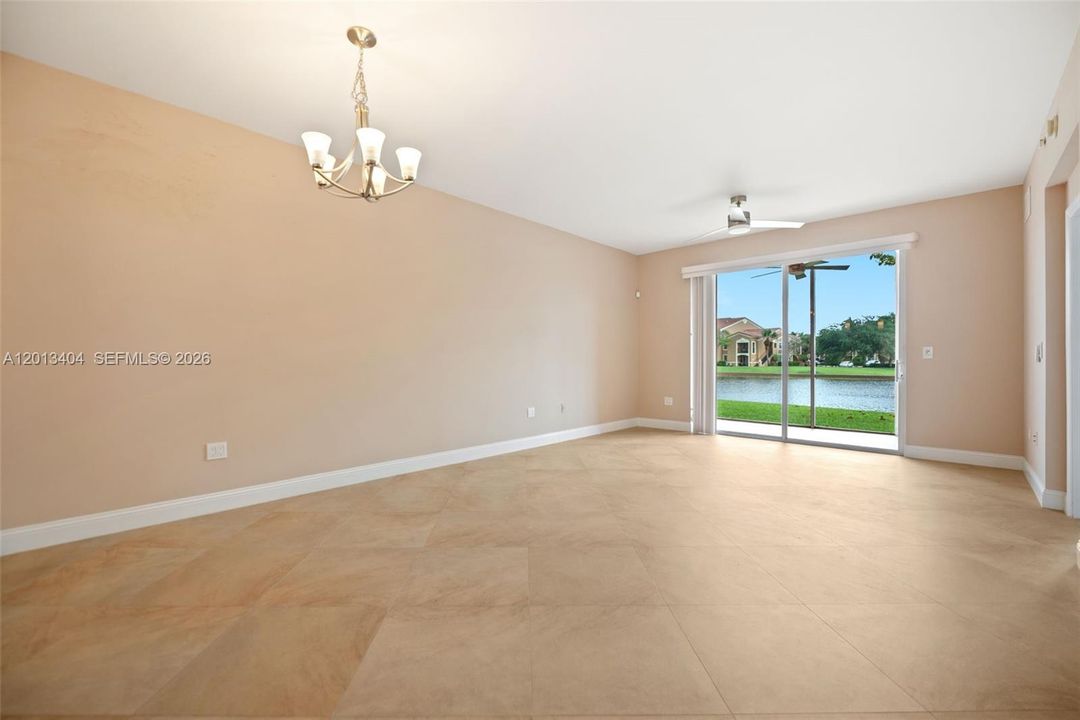 Activo con contrato: $259,900 (2 camas, 2 baños, 1457 Pies cuadrados)