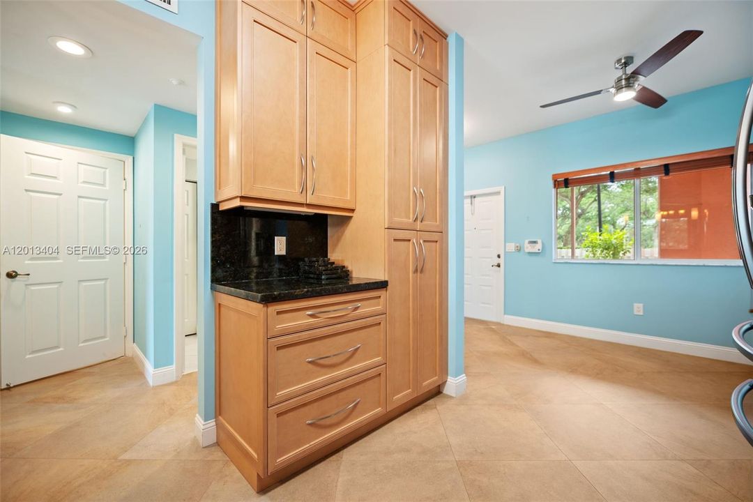 Activo con contrato: $259,900 (2 camas, 2 baños, 1457 Pies cuadrados)