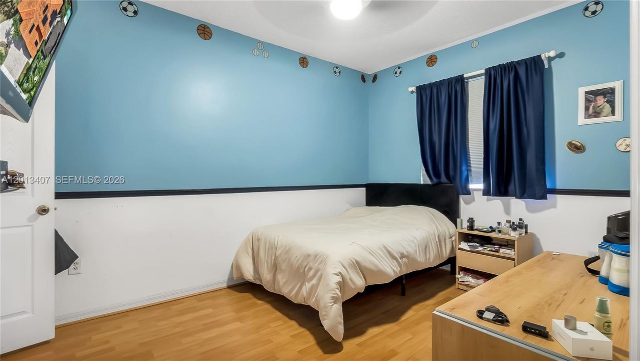 На продажу: $1,299,999 (5 спален, 5 ванн, 3232 Квадратных фут)