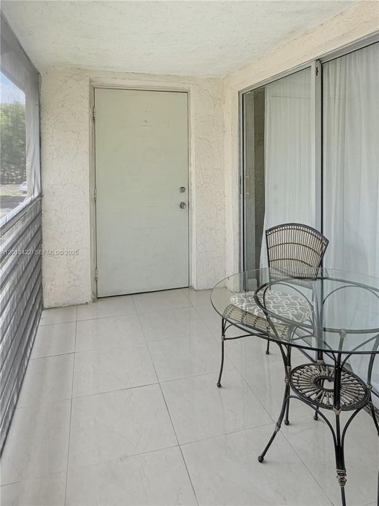 En Venta: $184,990 (2 camas, 2 baños, 1019 Pies cuadrados)