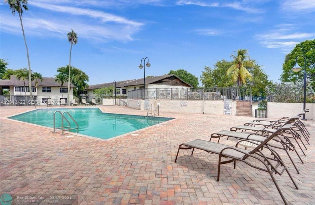 En Venta: $184,990 (2 camas, 2 baños, 1019 Pies cuadrados)