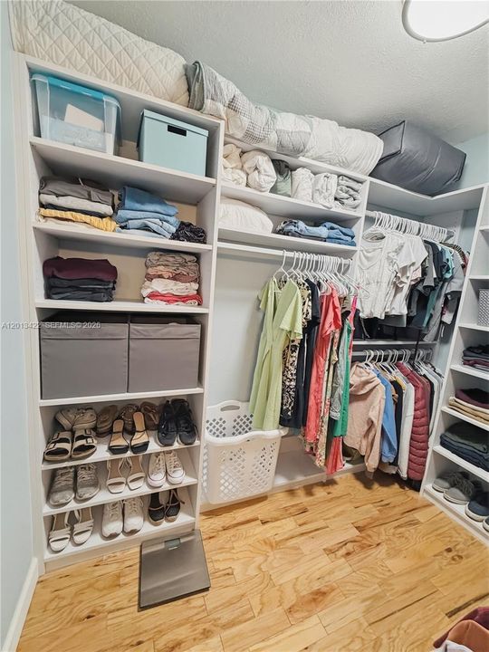 En Venta: $184,990 (2 camas, 2 baños, 1019 Pies cuadrados)