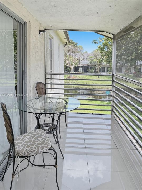 En Venta: $184,990 (2 camas, 2 baños, 1019 Pies cuadrados)