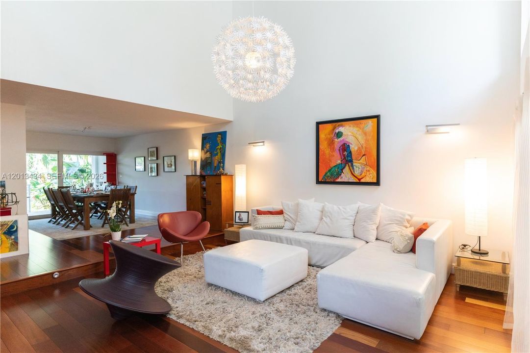Active With Contract: $11,000 (4 beds, 3 baths, 2798 Square Feet)