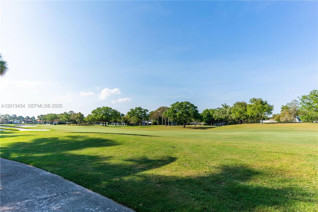 Active With Contract: $11,000 (4 beds, 3 baths, 2798 Square Feet)