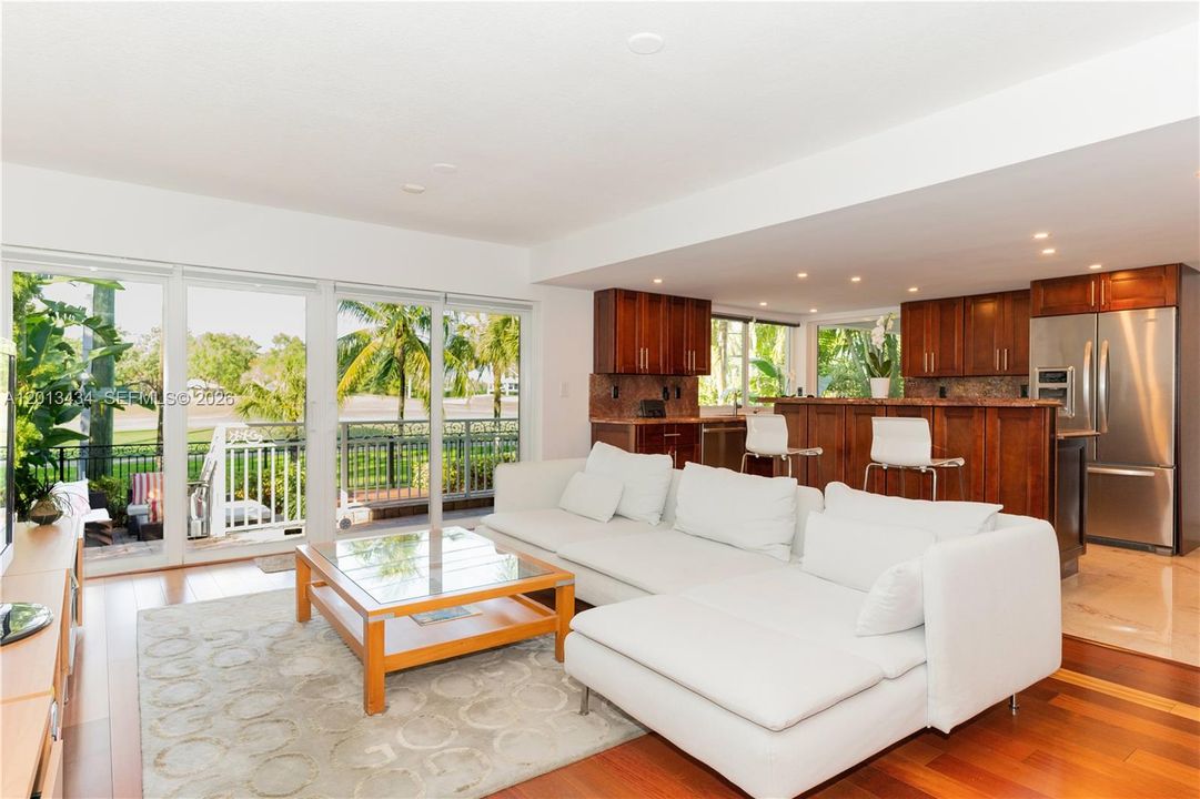 Active With Contract: $11,000 (4 beds, 3 baths, 2798 Square Feet)