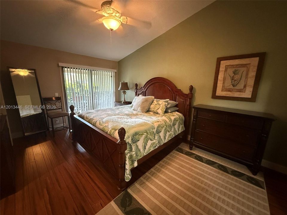 For Sale: $460,000 (3 beds, 2 baths, 1600 Square Feet)
