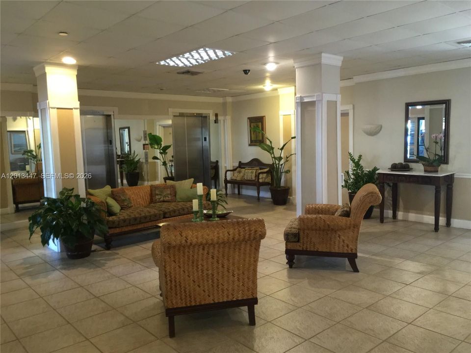 For Rent: $4,500 (2 beds, 2 baths, 1123 Square Feet)