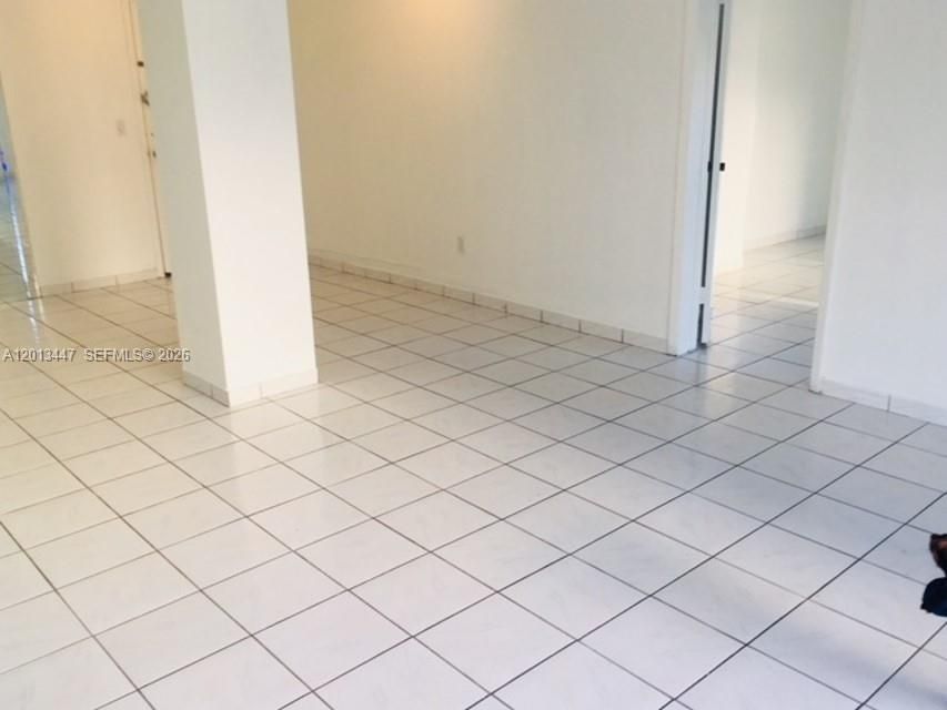 For Rent: $4,500 (2 beds, 2 baths, 1123 Square Feet)
