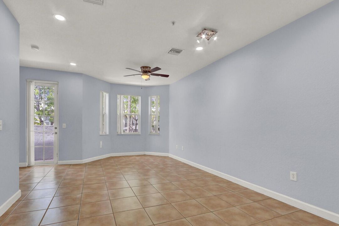 2nd Floor Living Room