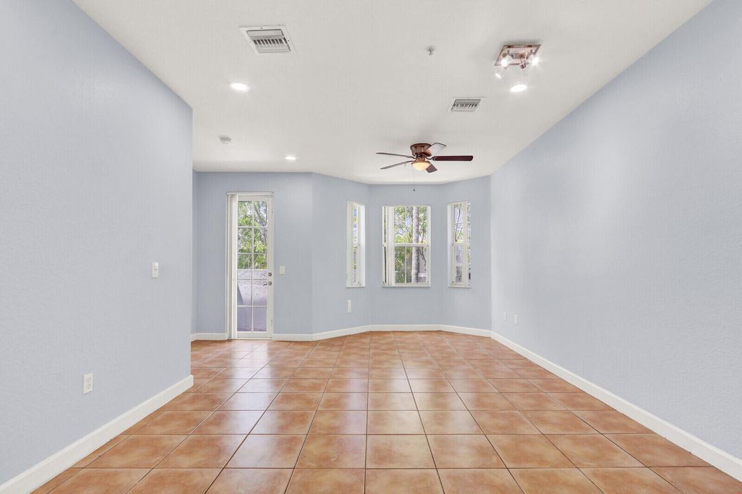 2nd Floor Living Room
