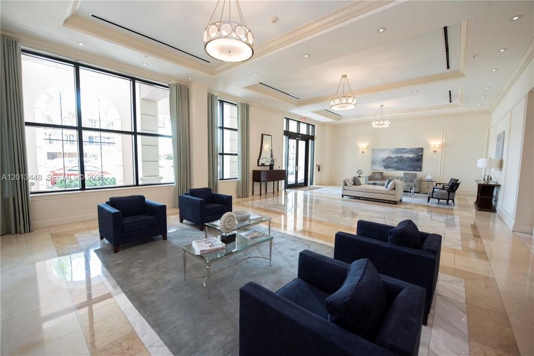 For Sale: $739,000 (2 beds, 2 baths, 1108 Square Feet)