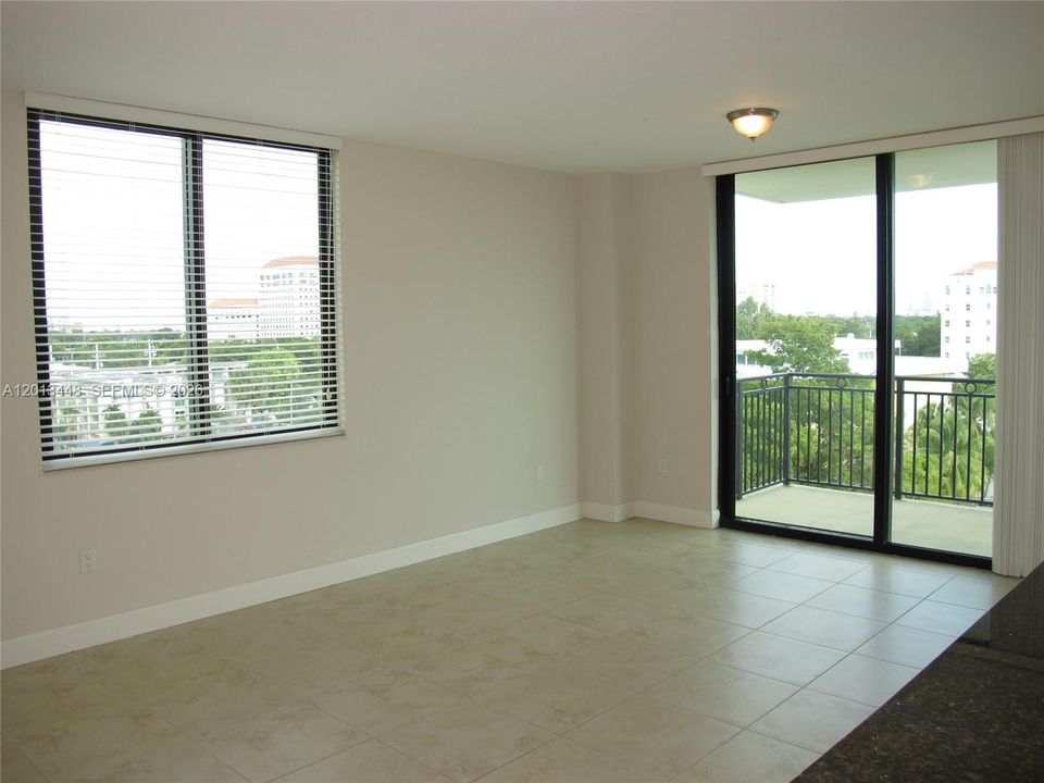 For Sale: $739,000 (2 beds, 2 baths, 1108 Square Feet)
