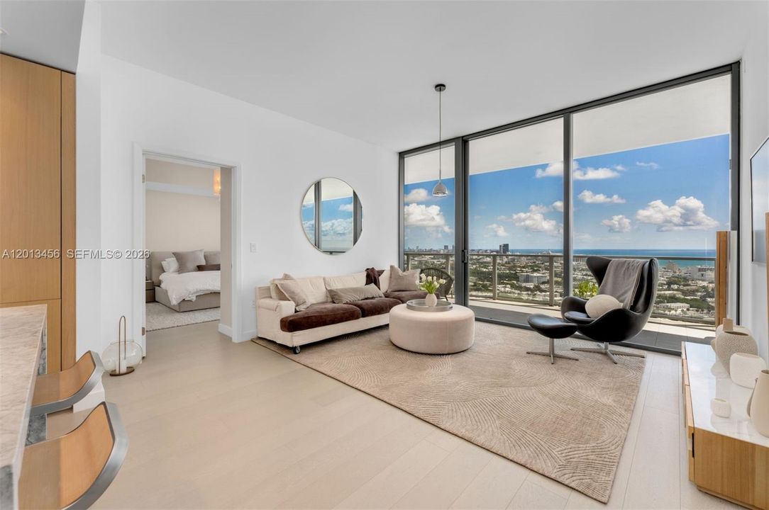 For Sale: $3,200,000 (2 beds, 2 baths, 1434 Square Feet)