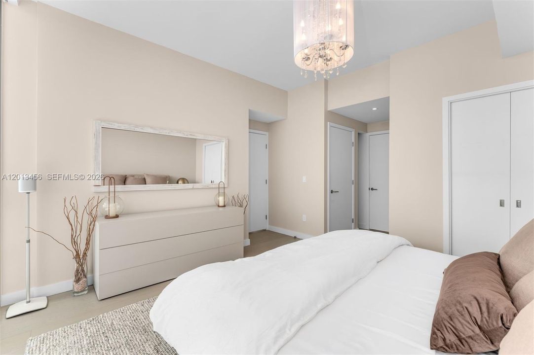 For Sale: $3,200,000 (2 beds, 2 baths, 1434 Square Feet)