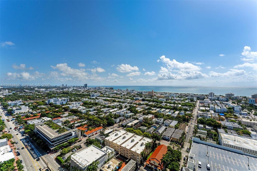 For Sale: $3,200,000 (2 beds, 2 baths, 1434 Square Feet)