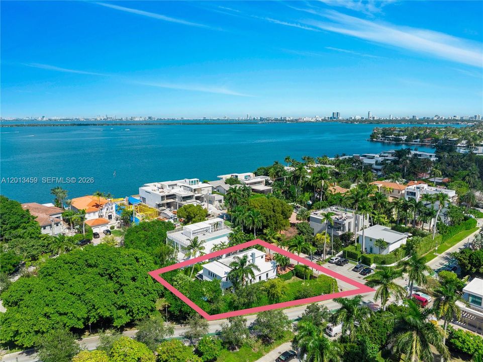 На продажу: $3,975,000 (4 спален, 3 ванн, 2912 Квадратных фут)