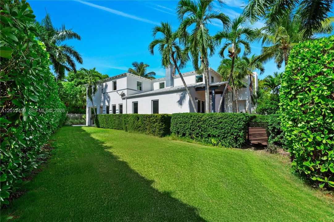 На продажу: $3,975,000 (4 спален, 3 ванн, 2912 Квадратных фут)