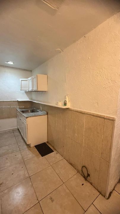 En Renta: $1,300 (1 camas, 1 baños, 2605 Pies cuadrados)