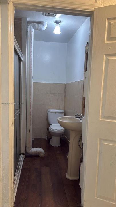 En Renta: $1,300 (1 camas, 1 baños, 2605 Pies cuadrados)