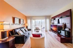 Recently Rented: $2,500 (0 beds, 0 baths, 762 Square Feet)