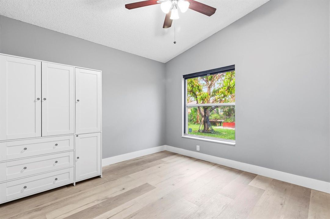 1717_SW_Burlington_St_020