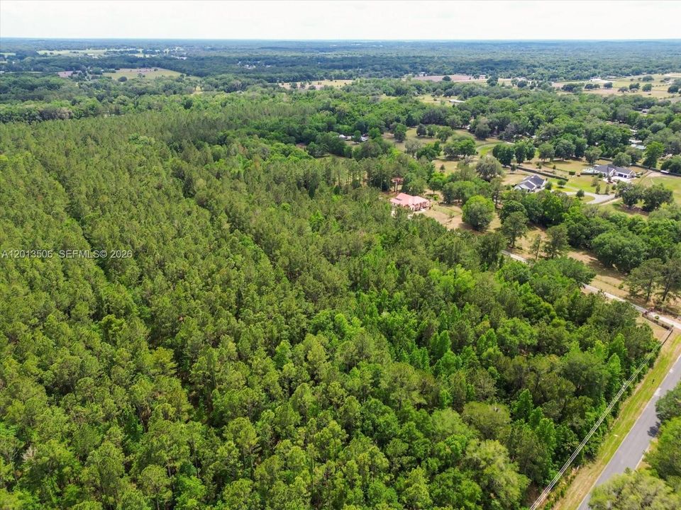 На продажу: $995,000 (12.94 acres)