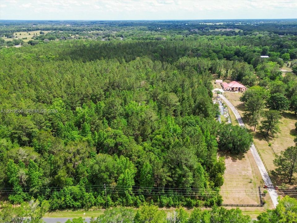 На продажу: $995,000 (12.94 acres)
