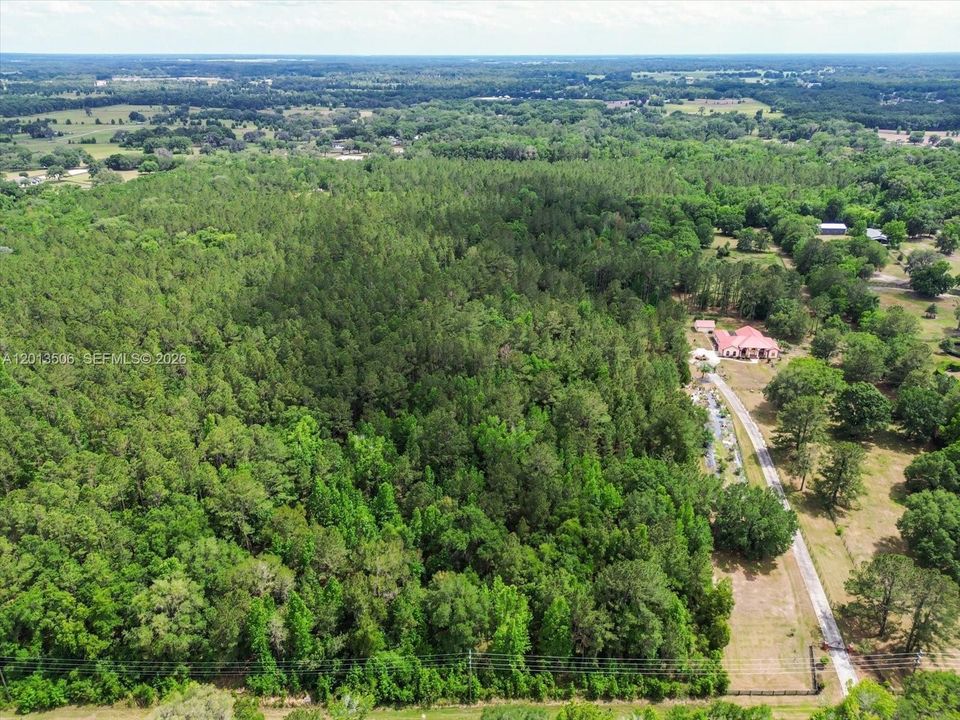 На продажу: $995,000 (12.94 acres)