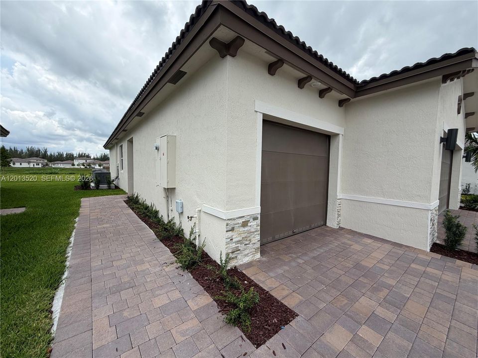 Active With Contract: $4,700 (5 beds, 3 baths, 0 Square Feet)