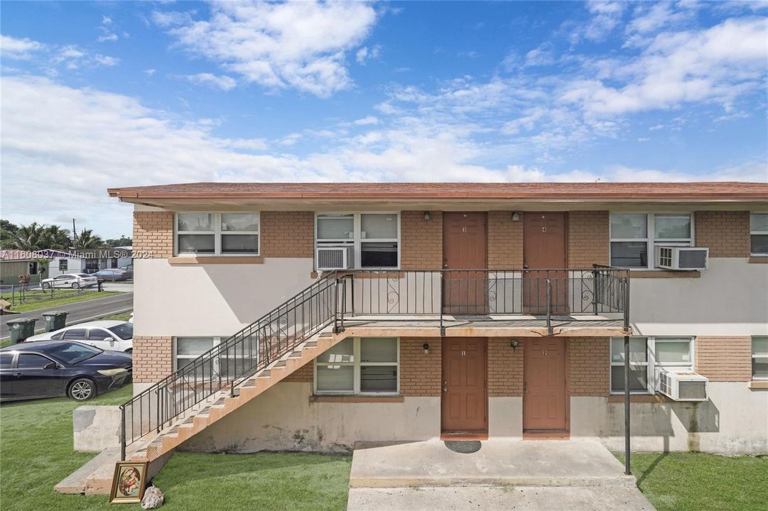 628 SW 4th Street Main view