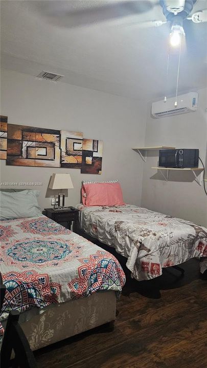 En Renta: $1,200 (1 camas, 1 baños, 1808 Pies cuadrados)