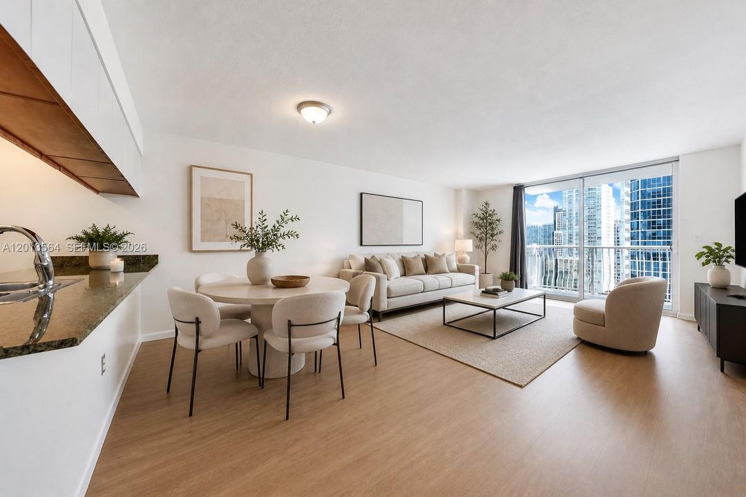 For Sale: $480,000 (1 beds, 1 baths, 825 Square Feet)